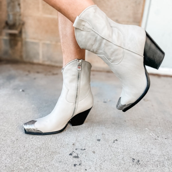 Brayden Western Boots - Picture 10 of 15